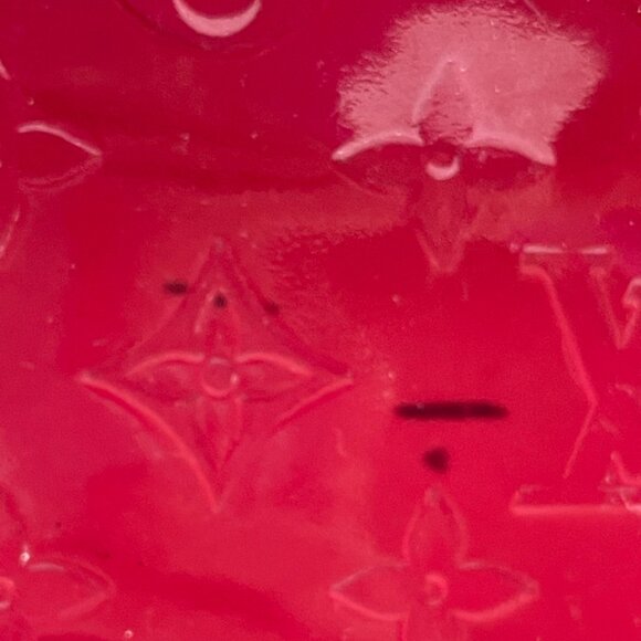 Louis Vuitton Vernis Red Makeup Pouch - Picture 3 of 11